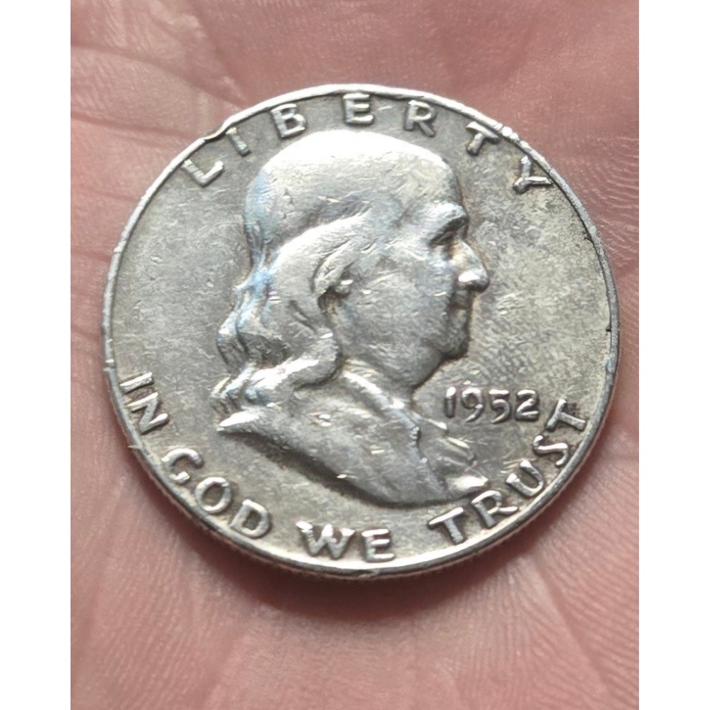 1952 D Benjamin Franklin Half Dollar 90% Silver US Coin Denver Mint Vintage